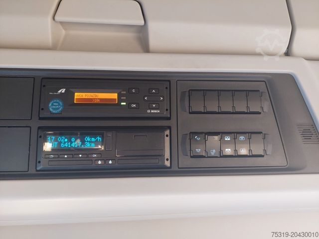 Volumen SZM FORD F-Max 1850 LL