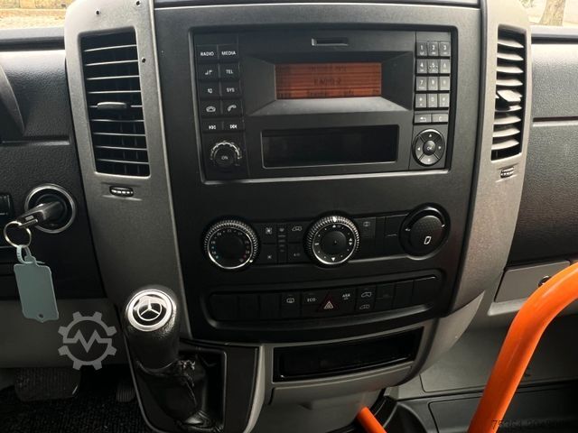 Minibus MERCEDES-BENZ Sprinter 314 BlueTEC 9Sitze+Rollstuhllift Klima