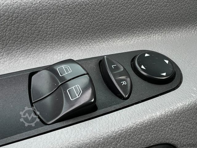 Minibús MERCEDES-BENZ Sprinter 314 BlueTEC 9Sitze+Rollstuhllift Klima