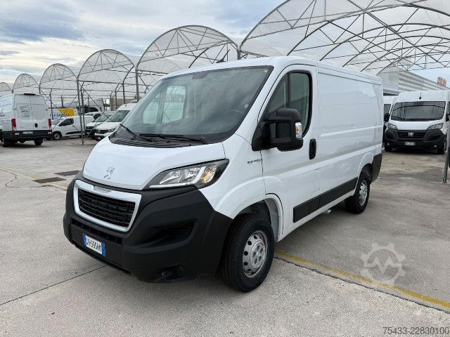 Bestelwagen Peugeot BOXER 30L1H1 140