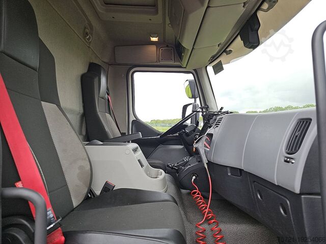 Bavul RENAULT D 250 11.9T A/C NEW ENGINE