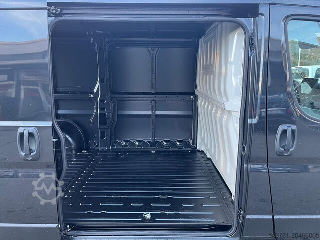 Minibus FIAT Ducato 35 L2H1 Automatik AHK CarPlay RüKa Navi