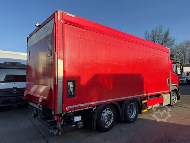 Vrachtwagen met bakwagen MERCEDES-BENZ ANTOS 2540 L Getränke 6,95 m LBW 2 T*AHK*LENK