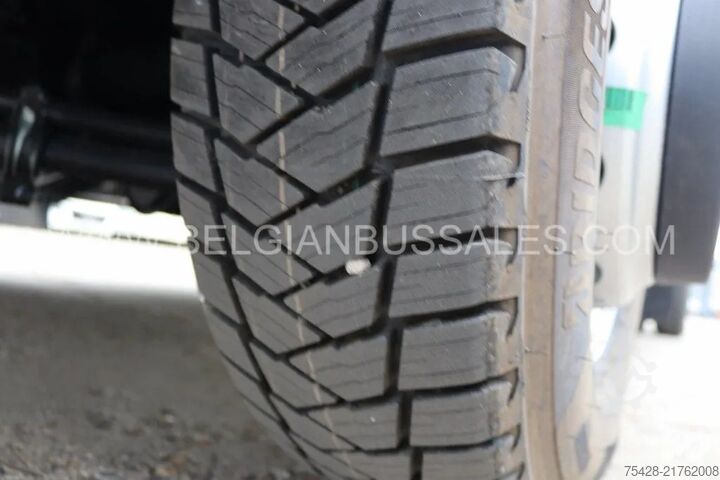 Minibus Iveco Daily Line /Airco / USB