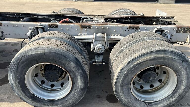 Chassis cabine MAN LE 26.284 (6X4 / STEEL SUSP. / LAMES / MANUAL G...