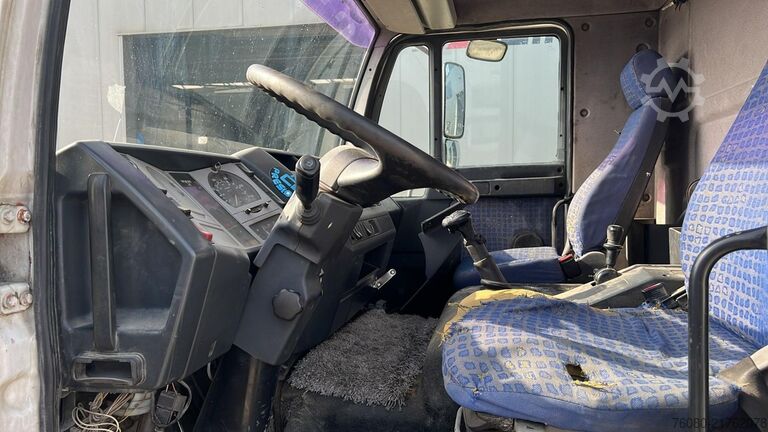 Chassis cabine MAN LE 26.284 (6X4 / STEEL SUSP. / LAMES / MANUAL G...