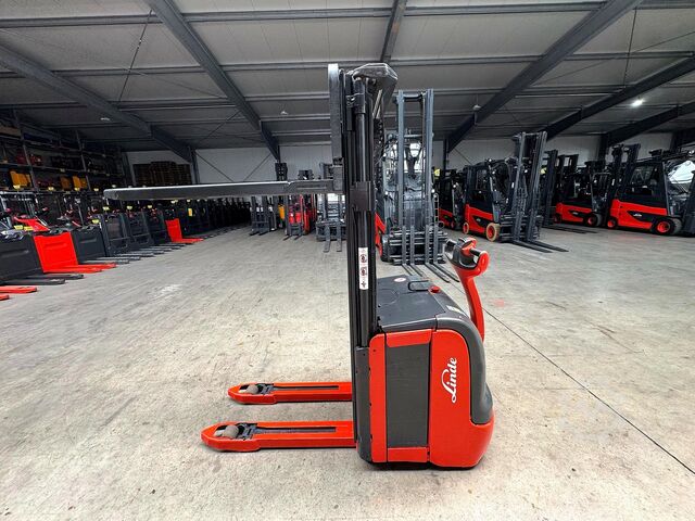 2019 Servizio + UVV 06/2027 3.822 ore Linde L16i