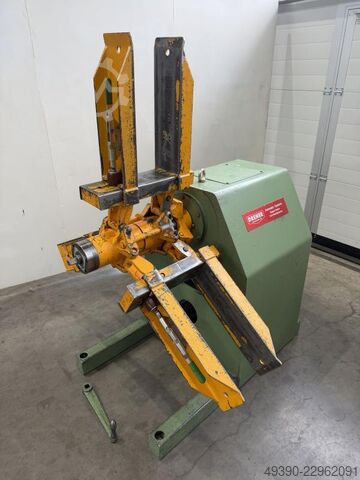 Dérouleur pour matériaux en bobines jusqu'à 2000 kg, dérouleur, enrouleur et dérouleur. DREHER - DIMECO 2370 BF