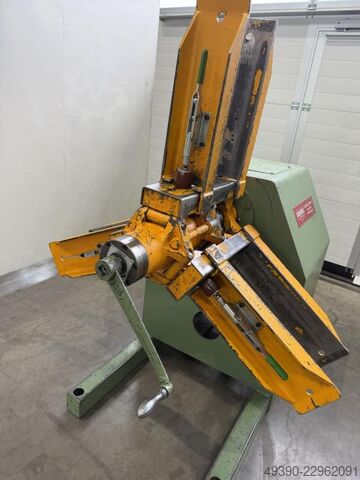 Dérouleur pour matériaux en bobines jusqu'à 2000 kg, dérouleur, enrouleur et dérouleur. DREHER - DIMECO 2370 BF