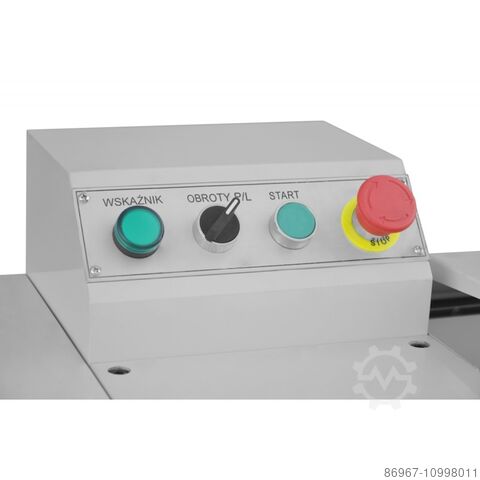 Universalsvarv för metall CORMAK Tytan 330 with base