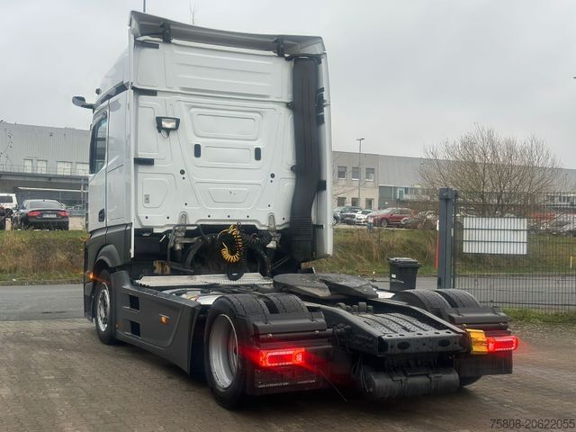 Volymdragbil MERCEDES-BENZ Actros 1848 Low Hubsattel Safety Retarder Xenon