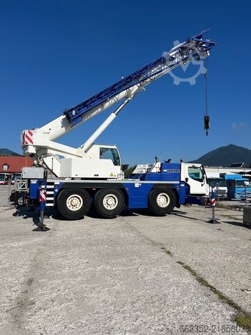 Gru montata su autocarro Liebherr LTM 1050-3.1