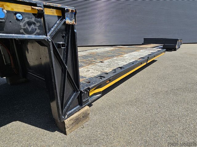 Dieplader Meusburger MPG 3 / LOW BED / EXTENDABLE / 3 x STEERING AXLE