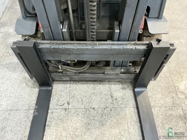 Vysokozdvižný vozík Linde E16P