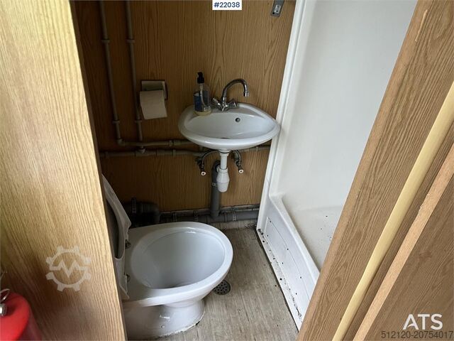 İnşaat makinesi 20 fot container m/ wc, dusj, vask, varmtvannsbere