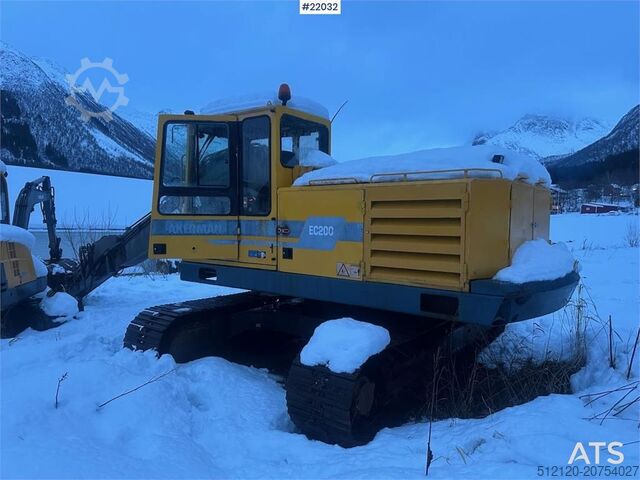 Crawler excavator Åkerman EC200 excavator with 2 buckets. SEE VIDEO.