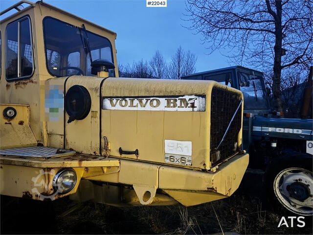 Dumper Volvo 861 6x6 Dump Truck.