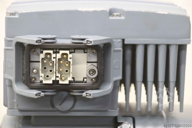 Getriebemotor 0,37-0,075 kW 31-6,3 U/min SEW-Eurodrive KAF37 DRS71S4BE05HR/MM03/AMA6