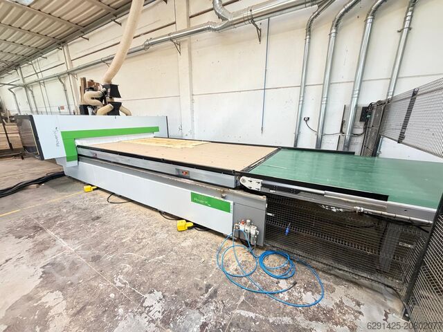 BEARBEJDNINGSCENTER BIESSE ROVER K FT 2243