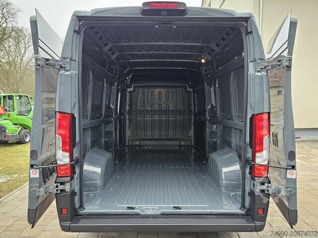 Bestelwagen met verhoogd dak Fiat Ducato 35 Automatik L3H2 13m³ LED 260° 10` Navi