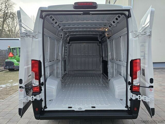 Komercijalno vozilo sa visokim krovom Fiat Ducato 35 L3H2 13m³ Klima Temp 260° Kamera PDC