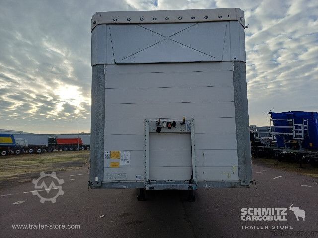 Auflieger mit Pritsche & Plane Schmitz Cargobull Curtainsider Standard Getränke