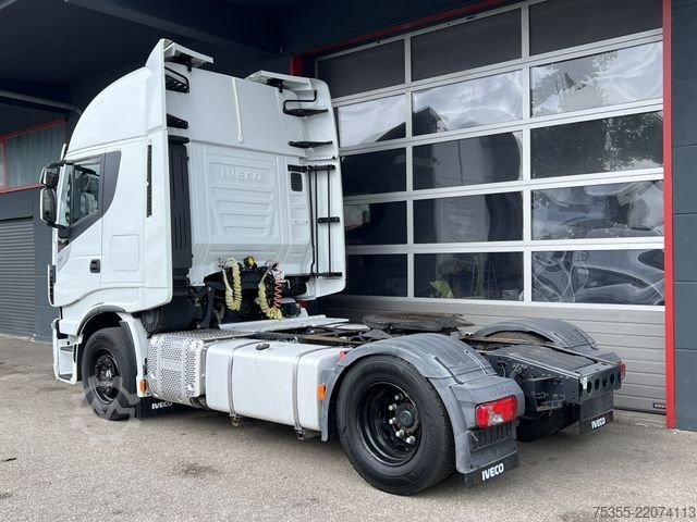 Standardní tahač IVECO Stralis AS440S48 Intarder Standklima ACC