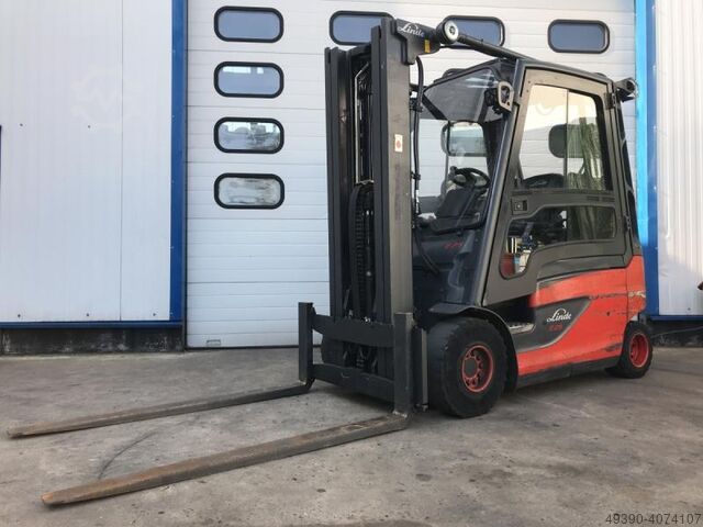 Stivuitor electric, transpalet electric, stivuitor frontal LINDE E25L-01