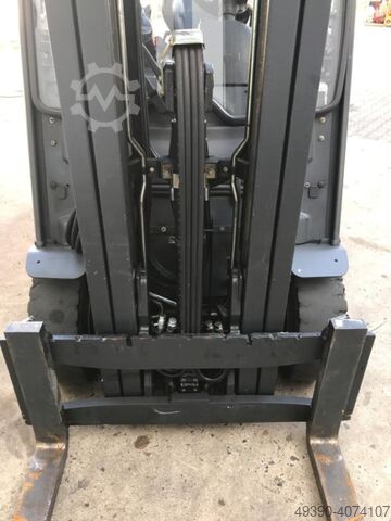 Stivuitor electric, transpalet electric, stivuitor frontal LINDE E25L-01