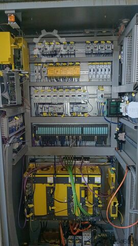 CNC Bewerkingscentrum DECKEL MAHO DMC 64 V