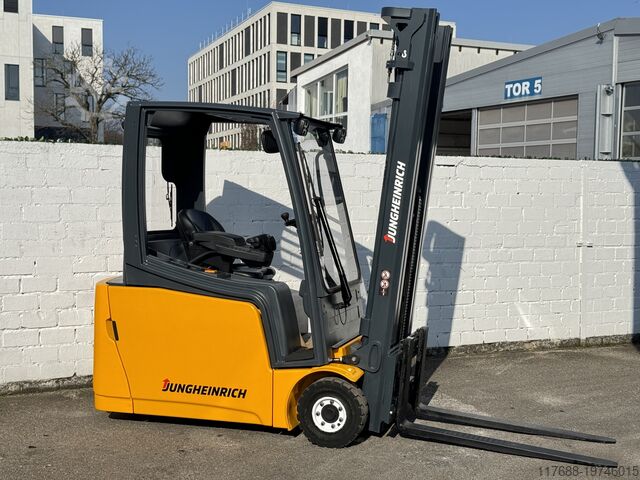 Elektromos háromkerekű Jungheinrich EFG 216k - Service Neu - Batterie 80% + Garantie