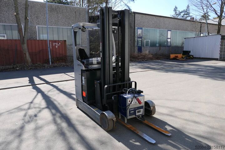 Empilhador retrátil Still FM-X 20