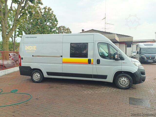 Caravana/autocaravana Fiat Weinsberg Carabus 600 K | 4 posti letto | Completamente attrezzato