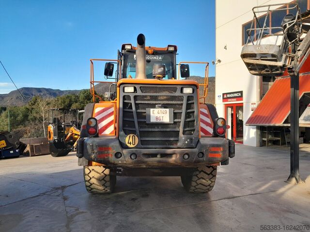 Cargadora sobre neumáticos Doosan DL300