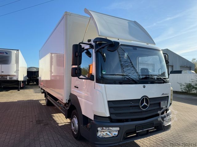 Κλειστό βαν MERCEDES-BENZ Atego 818 Möbelkoffer 3-Sitz AHK Junge Aufbau