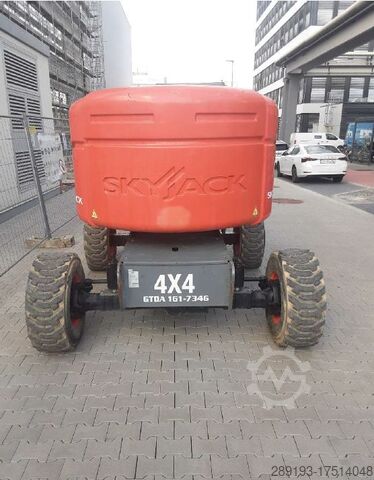 Hoogwerker zelfrijdend Skyjack SJ46 AJ Diesel 16m