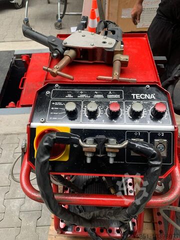 Puntlasmachine lasstation TECNA 3484