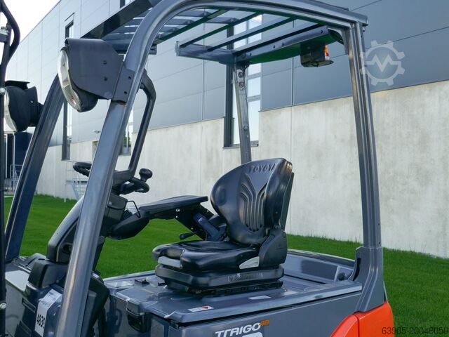 ELEKTRICKÝ VYSOKOZDVIŽNÝ VOZÍK Toyota 02-8FBE20T