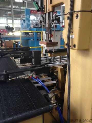 Machine voor het maken van papieren dozen EUROPROGETTI 