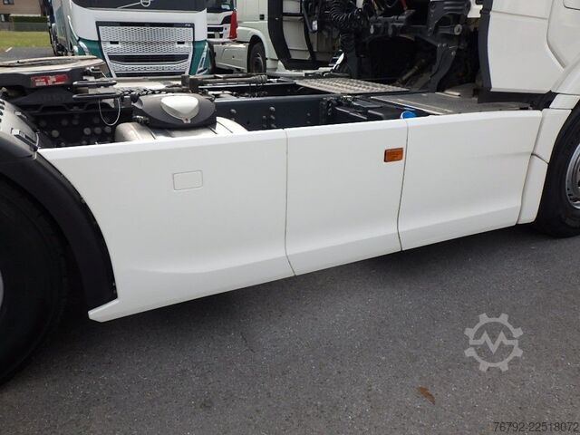 Standardní tahač SCANIA R 460 A Highline/Ret/Hydr./Safety/Leder/Standkli