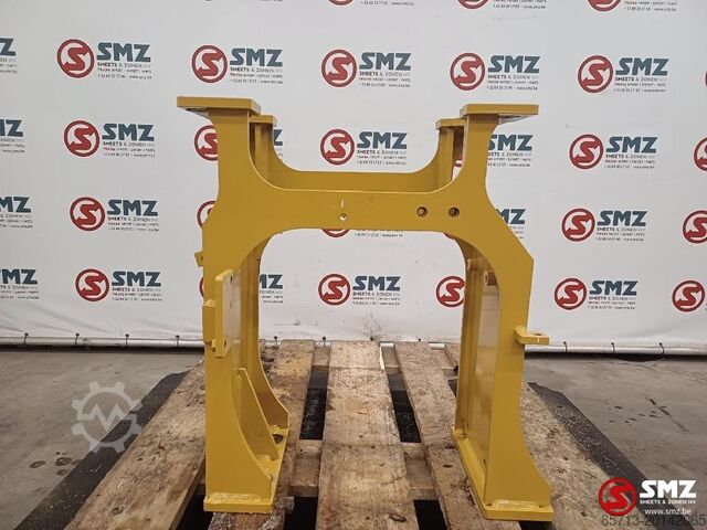 Şasi parçası Caterpillar Mounting main valve control Caterpillar