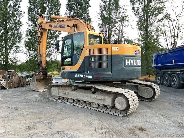 Rupsgraver Hyundai Robex 235 LCR-9A