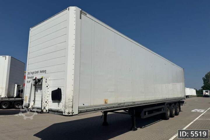 Suitcase Schmitz Cargobull SCB/S3B / Disk brakes / Double stock
