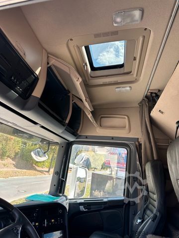 Tracteur routier standard SCANIA R730 8x4 V8 Kran 34m FUNK+JIB+Seilwinde