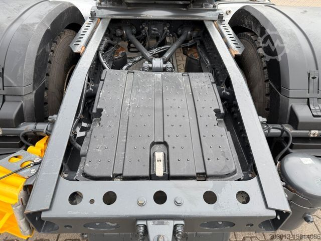 Standardni tegljač MERCEDES-BENZ Actros 1843 Sattelzugmaschine 4x2 Kipph.