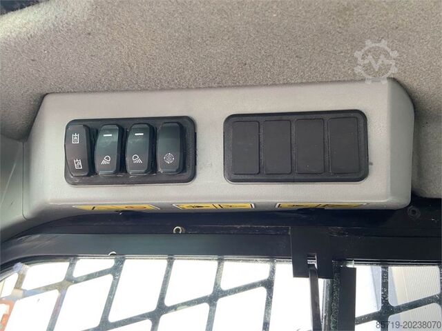 Carregador CAT 226 D3 (5867)