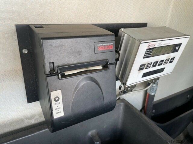 Vuilniswagen Volvo FE 340 6x2 mit Palfinger Kran