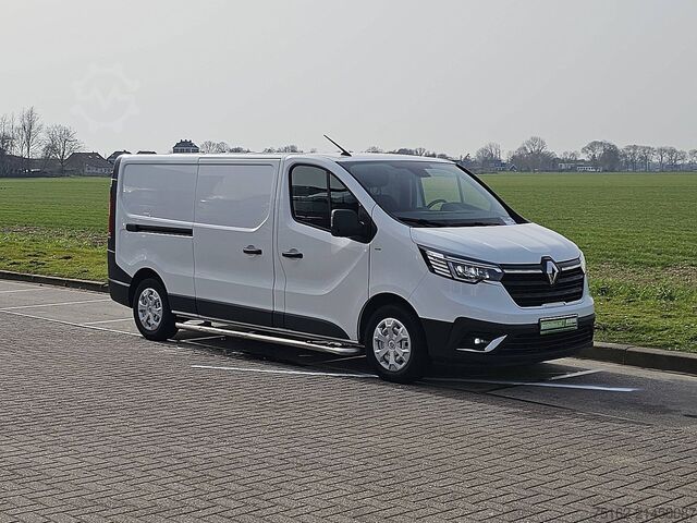 Stationvogn med højt tag RENAULT TRAFIC 2.0 DCI L2H1 Airco Euro6 LED