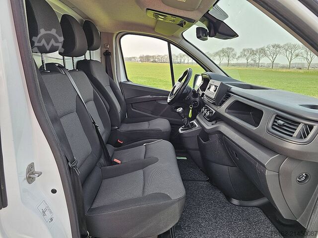 Stationvogn med højt tag RENAULT TRAFIC 2.0 DCI L2H1 Airco Euro6 LED