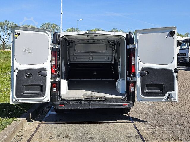 Stationvogn med højt tag RENAULT TRAFIC 2.0 DCI L2H1 Airco Euro6 LED